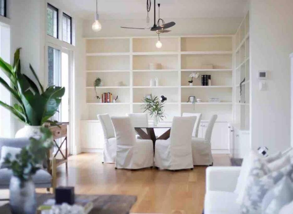 Holiday home Sydney Northern Beaches Waterfront Winter Escape -