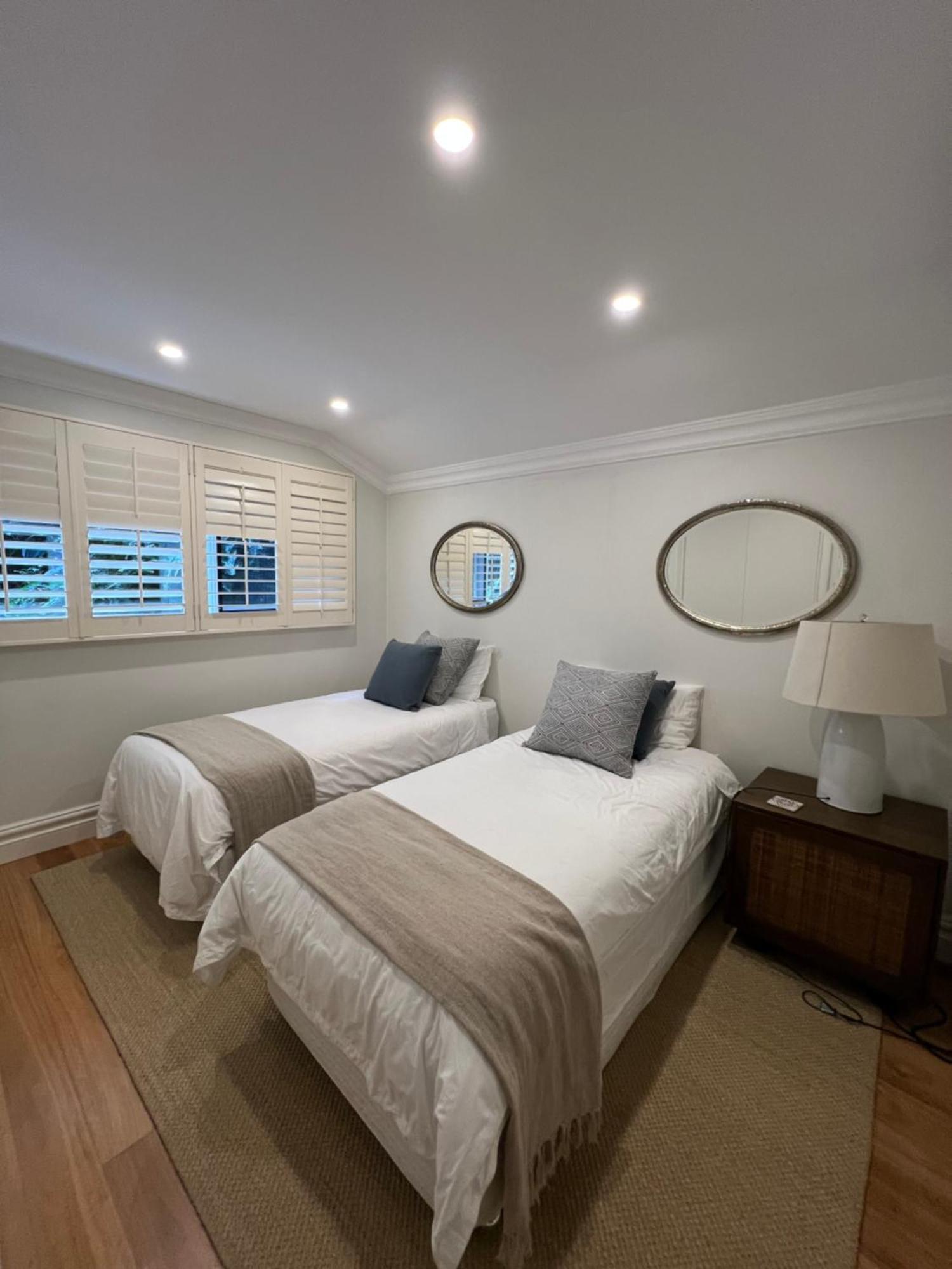 Sydney Northern Beaches Waterfront Winter Escape - Holiday home